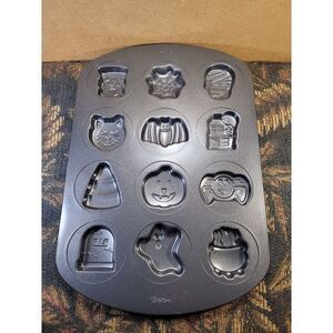 Wilton Non-stick Halloween Pan